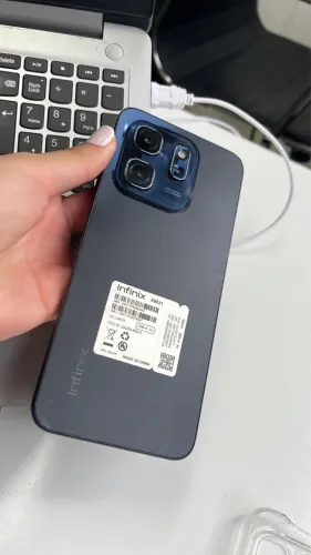 Infinix sem marcas de uso novo 256 giga bateria boa 