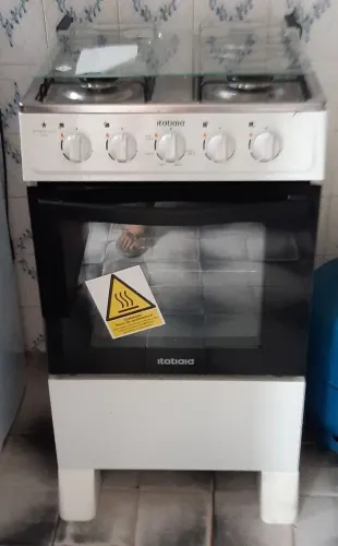 Vendo Fogão 4 bocas Itatiaia em ótimo estado