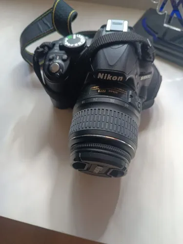 Camera Nikon D3100 + lente 18'55
