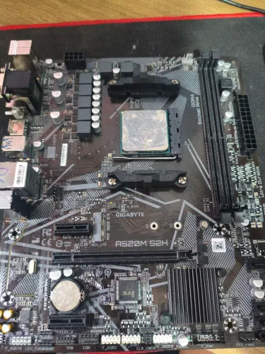 A520m s2h funcionando 1 slot