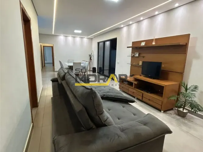 Casa com 4 Quartos à Venda, 235,36m² Santa Cruz