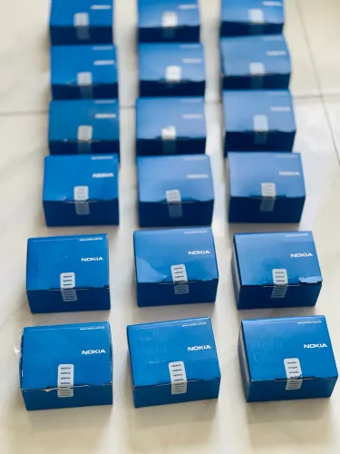 Vendo lote com 18 celulares Nokia, todos em suas caixas originais,