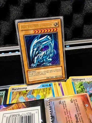 Yu-Gi-Oh! Blue-Eyes White Dragon SDK-001 Ultra Rare 2002