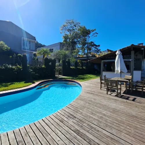 Casa de condomínio para venda em Duchas - Petrópolis - RJ