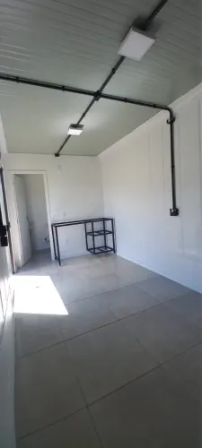 KITNET EM CONTAINER 