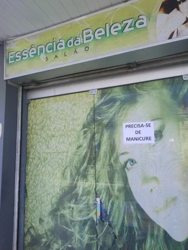 Vaga para manicure