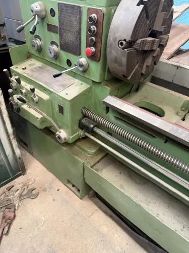 Torno mecânico 3000 mm