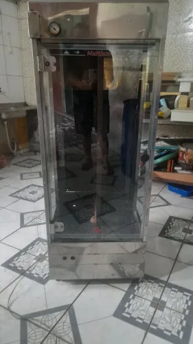 Maquina de assar frango e carne