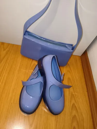 Calçado sapatilha Melissa Lola Azul 36 (acompanha bolsa)