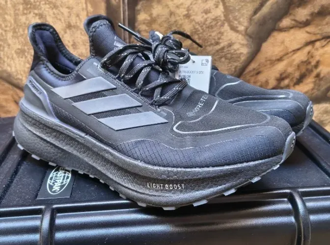Adidas ultraboost 5 gtx Gore Tex triple black br 43 us 11