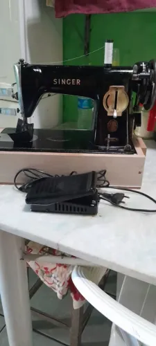 Máquina de costura doméstica Singer