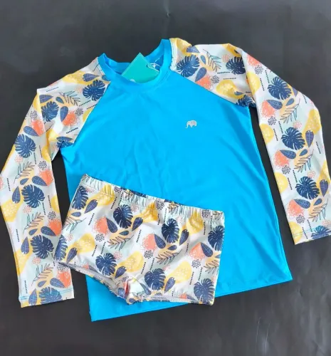 Conjunto de praia infantil camisa UV 50+ sunga @melrysilva_mtcs