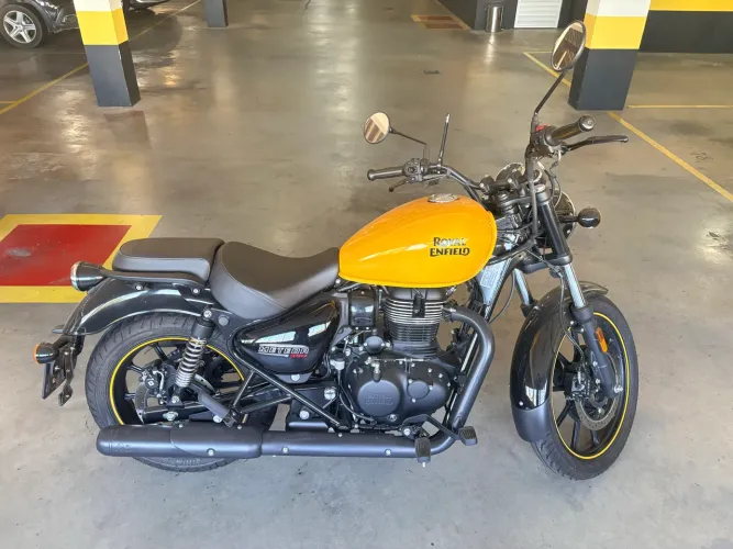 Royal Enfield Meteor Fireball - quase 0 km