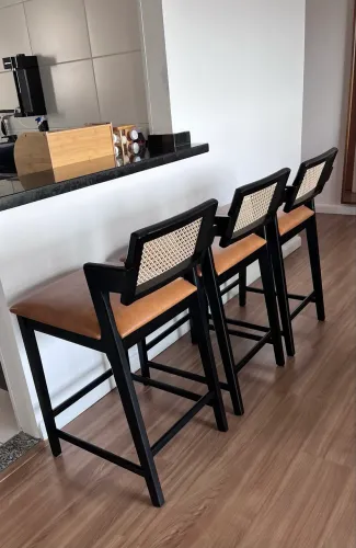 TRIO DE BANQUETAS ALTAS (65cm) - ALTO PADRÃO
