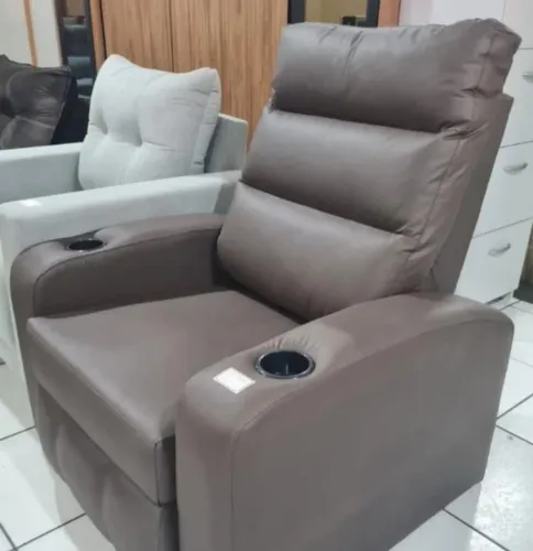 Poltrona reclinável