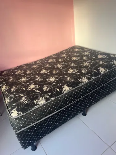 Cama de casal box