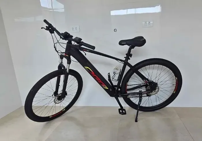 Bicicleta eletrica E-Bike Oggi 8.0 Aro 29 Semi nova