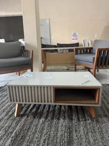 OPORTUNIDADE! MESA DE CENTRO OFF-WHITE