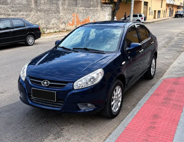 JAC J3 Turin Sedan 1.4 16V 4P Mec. 2012