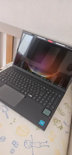 Notebook Positivo Vision C4128B-15 (15.6") - Excelente Estado!