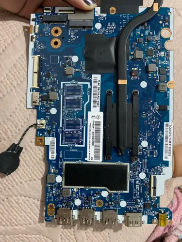 Placa Lenovo ideapad 3 15Igl05