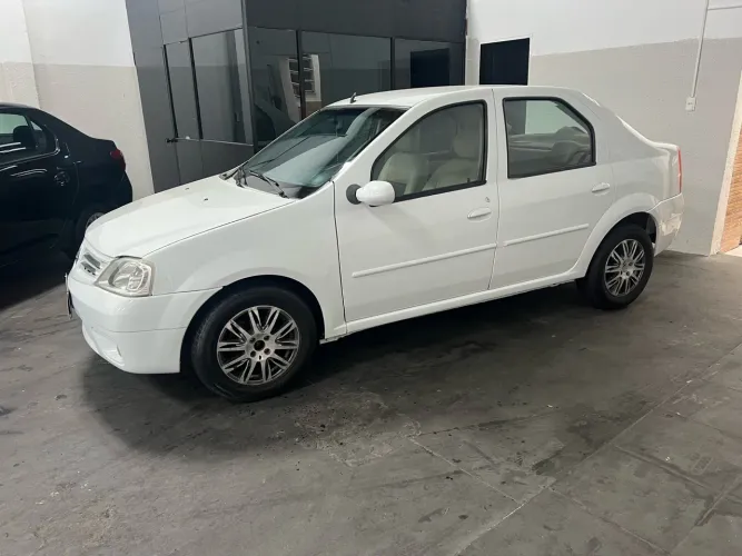 Renault Logan Expression Hi-flex 1.6 8V 4P 2010