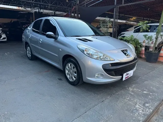 Peugeot 207 Sed. Passion XR Sport 1.4 Flex 8V 4P 2010
