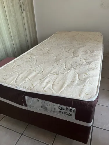 Cama colchão conjugado 1.88m X 88cm