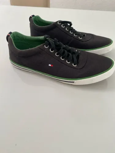 Tênis Tommy Hilfiger preto - Novo