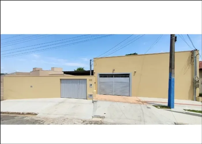 CASA A VENDA EM PROFESSOR JAMIL - GOIAS