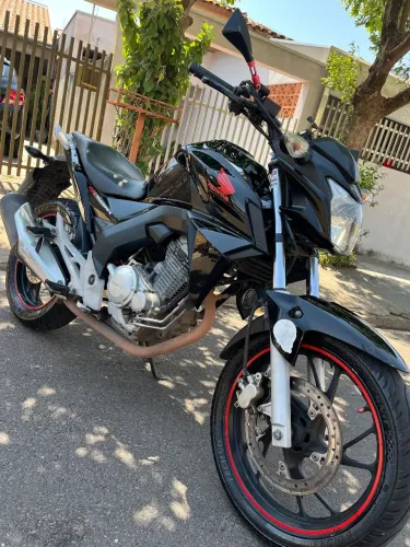 Vendo ou troco Cb Twister 250