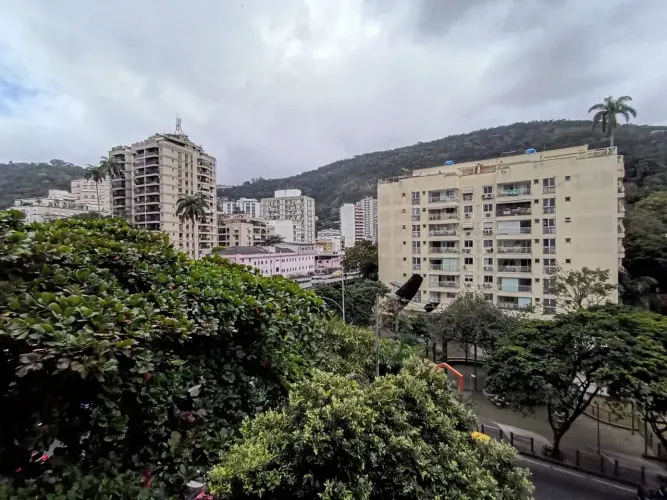Imóvel para aluguel com 120 m² com 3 quartos em Laranjeiras - Rio de Janeiro - RJ