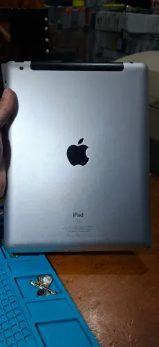 Vendo iPad 2 wi-fi + 3G 64GB