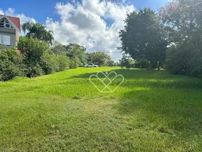 Terreno Exclusivo de 1500m² em Condomínio de Alto Padrão