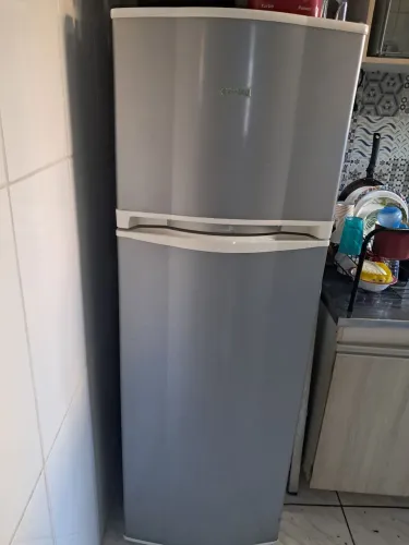 Geladeira e máquina lavar