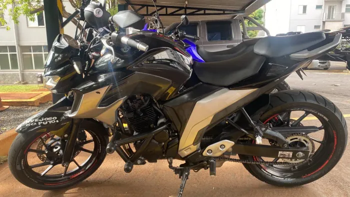 Fazer 250