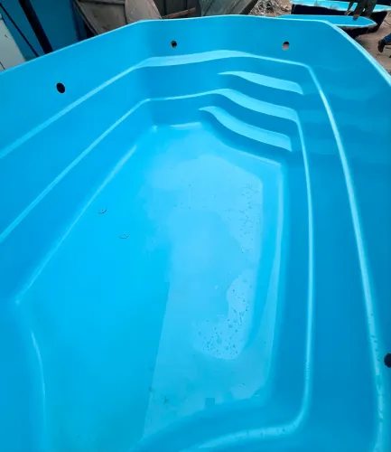 Piscina em Fibra de Vidro direto da fábrica
