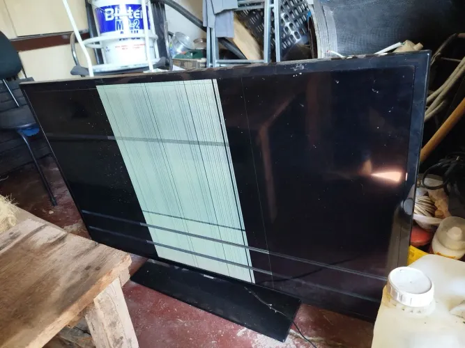 Lote Sucata Eletrônicos: TV Samsung 46" + Controle PS4 + Itens (Para Peças)