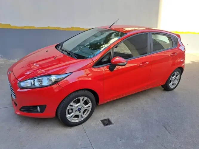 Ford Fiesta SEL 1.6 16V Flex Mec. 5P 2017