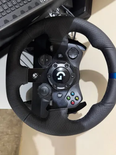 Volante Logitech G923 para Xbox e PC
