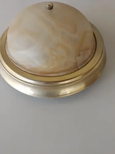 Vendo Plafon marca Hansa vidro opalino , usado.