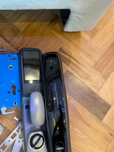 Fechadura Digital com reconhecimento facial