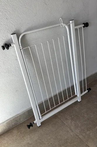 Vende-se portãozinho
