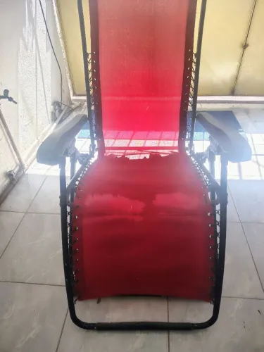 Cadeira espreguiçadeira dobrável
