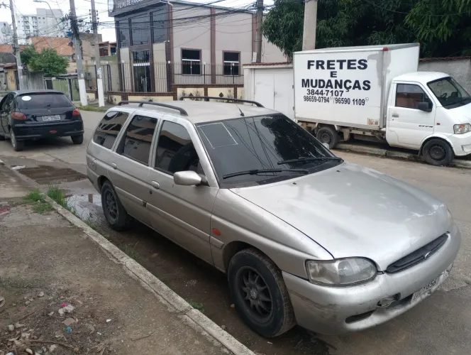 Ford Escort S.W GL 1.8i 16V 1998