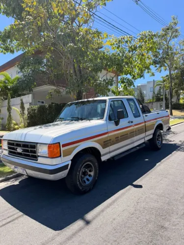 Ford F-1000 Super CE 4.9i / 3.6 1994