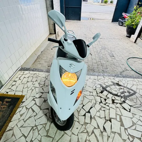 Suzuki Burgman impecável