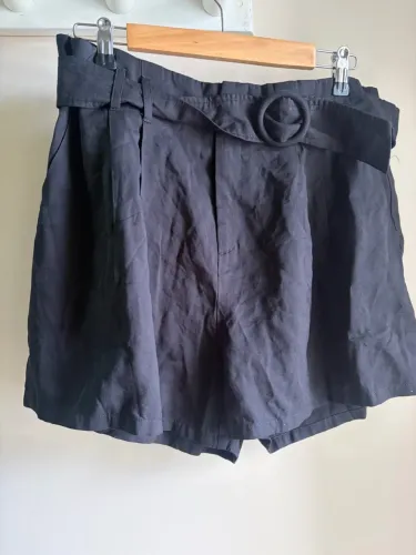 Short - Amaro