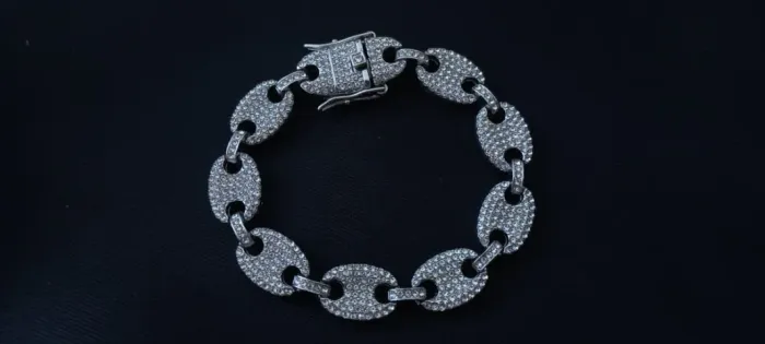 Pulseira Besouro Luxo Cravejada Ice Do Egito 20cm Brilhante