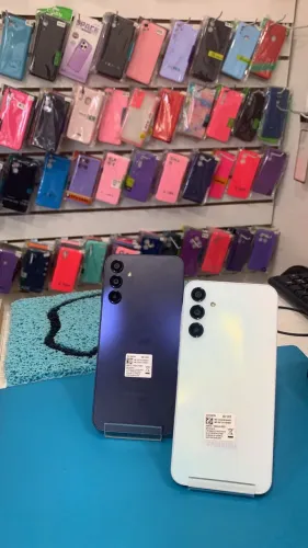 Samsung a15 / 128gb / 4 de ram novo 